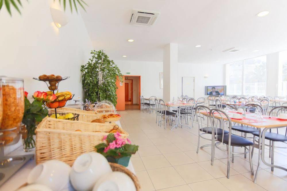 Inter-Hotel Sea Side Park Вильнёв-Лубе Экстерьер фото